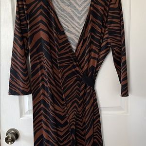 LuLaRoe Wrap Dress Size Large Worn Once